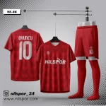 Forma yaptırma ve forma tasarlama için Bayern Münih tarzı kırmızı futbol forması
