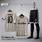 Krem siyah geometrik desenli özel tasarım futbol forması, siyah şort ve çorap takımı