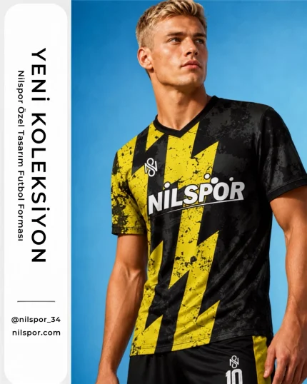 Siyah sarı yıldırım grafikli futbol forması modeli